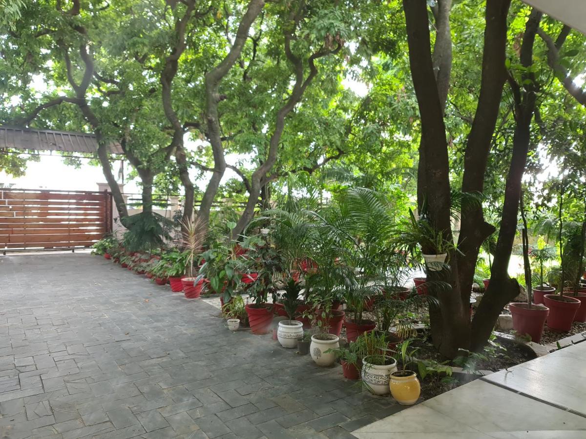 Lychee Bungalow Деградун Екстер'єр фото